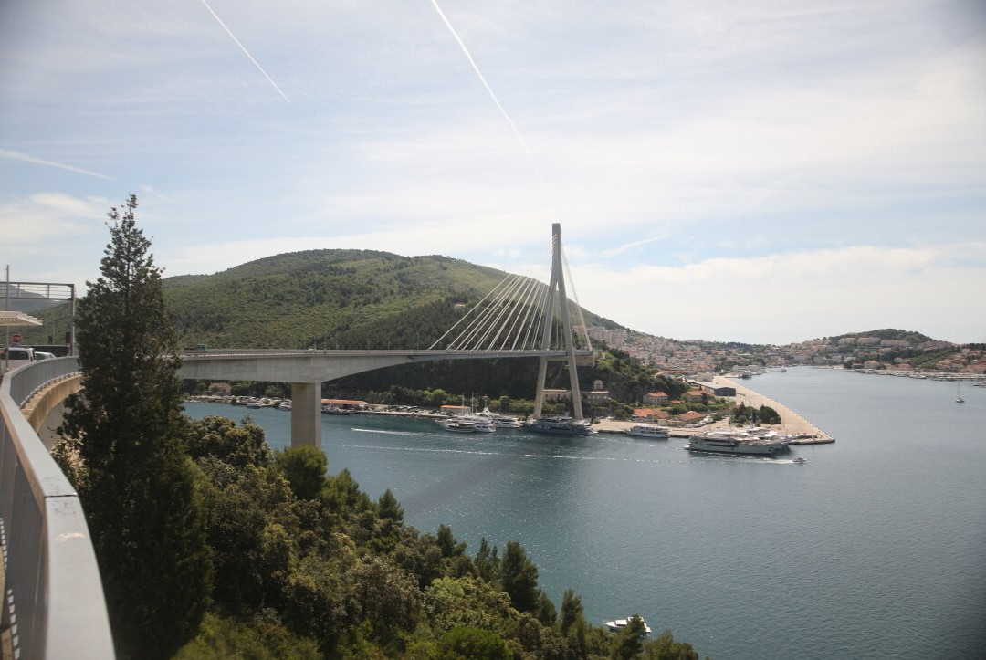 Peljesac Bridge-Komarna必去景点
