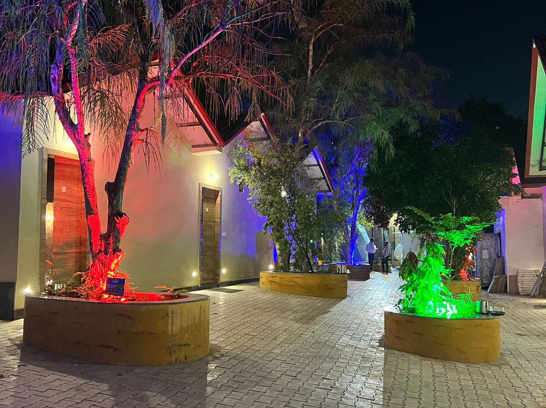 哈里亚纳邦旅游景点-Rangmanch Farms