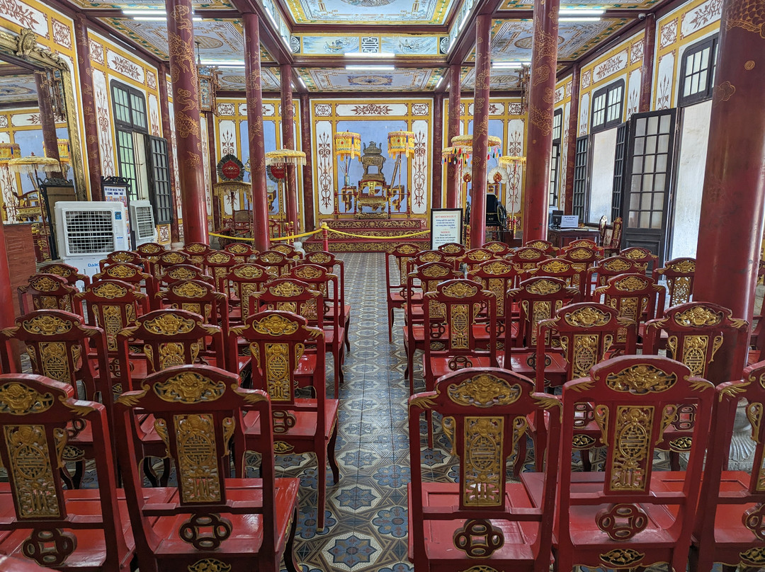 Halls of the Mandarins-顺化必去景点