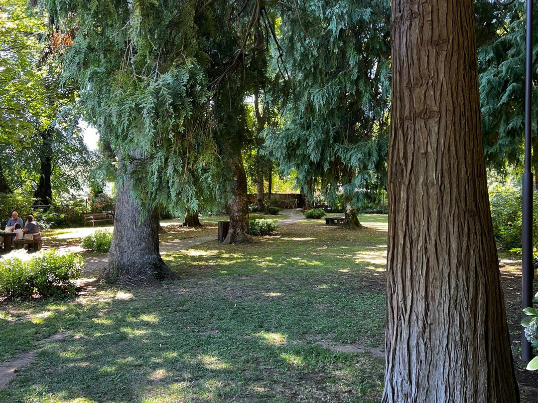 La Peschiera-Santa Fiora必去景点