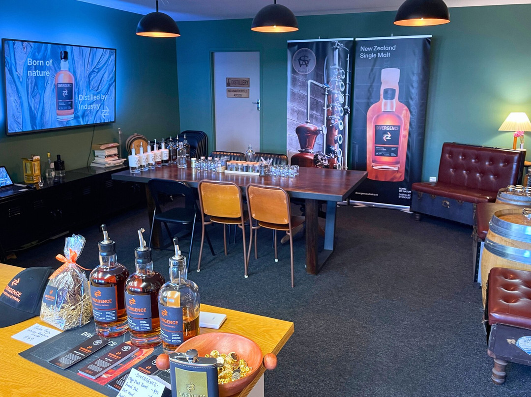 The Spirits Workshop Distillery - Curiosity Gin and Divergence Whisky-基督城必去景点