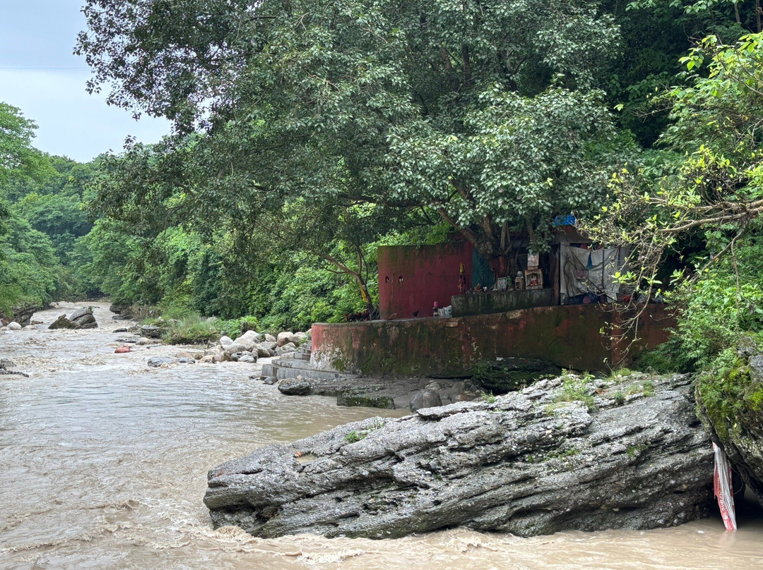 Tapkeshwar Temple-Dehradun District必去景点