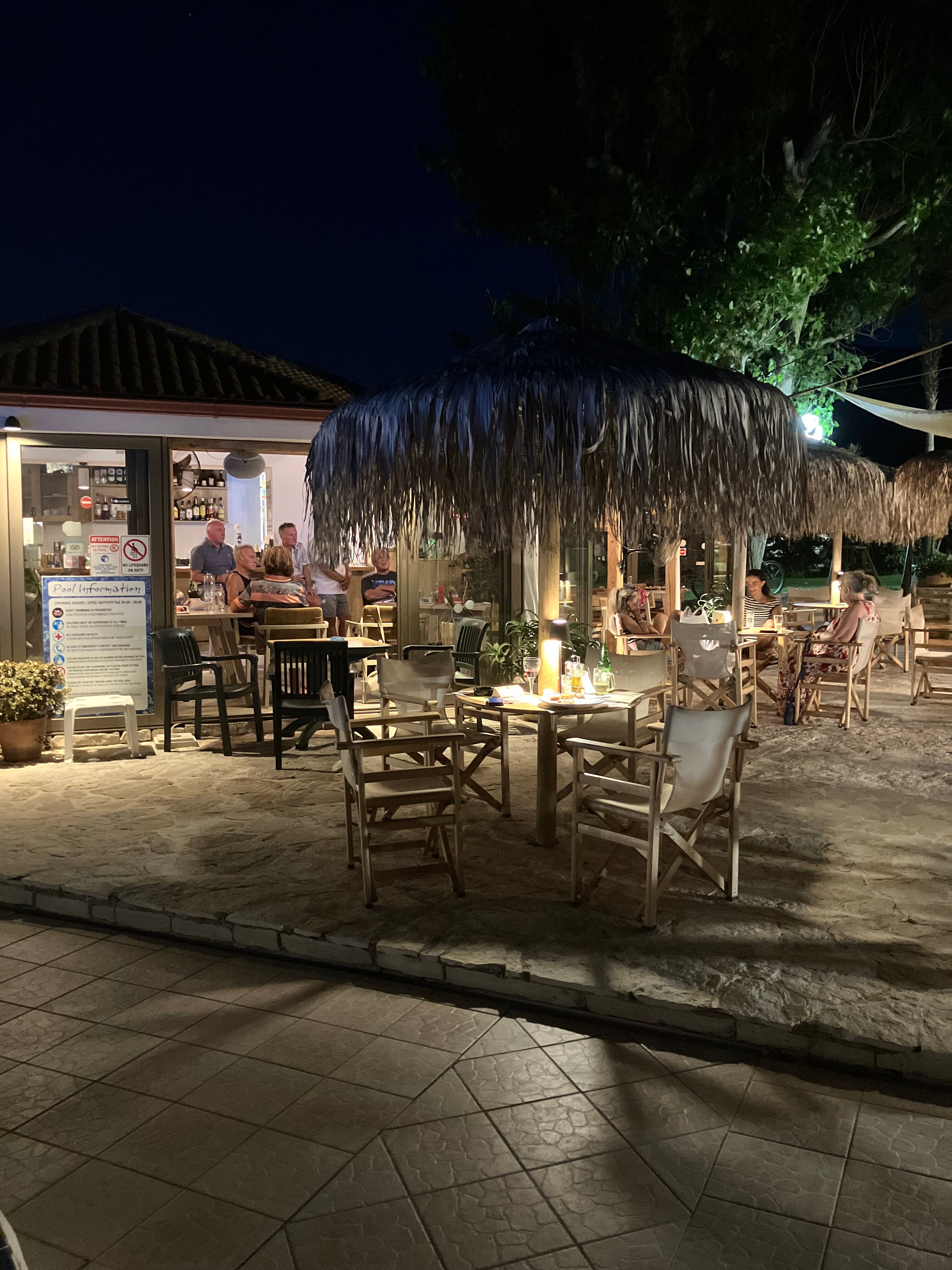 Paradise Apartments-泳池