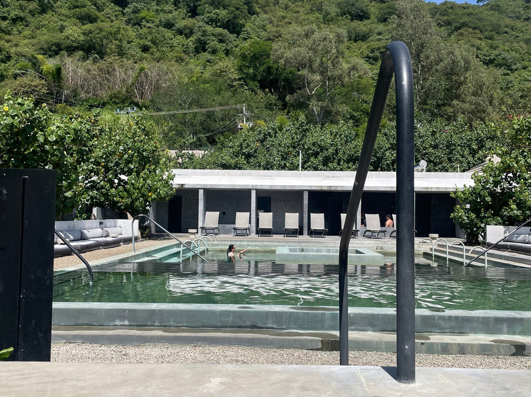 Las Jaras Aguas Termales主图