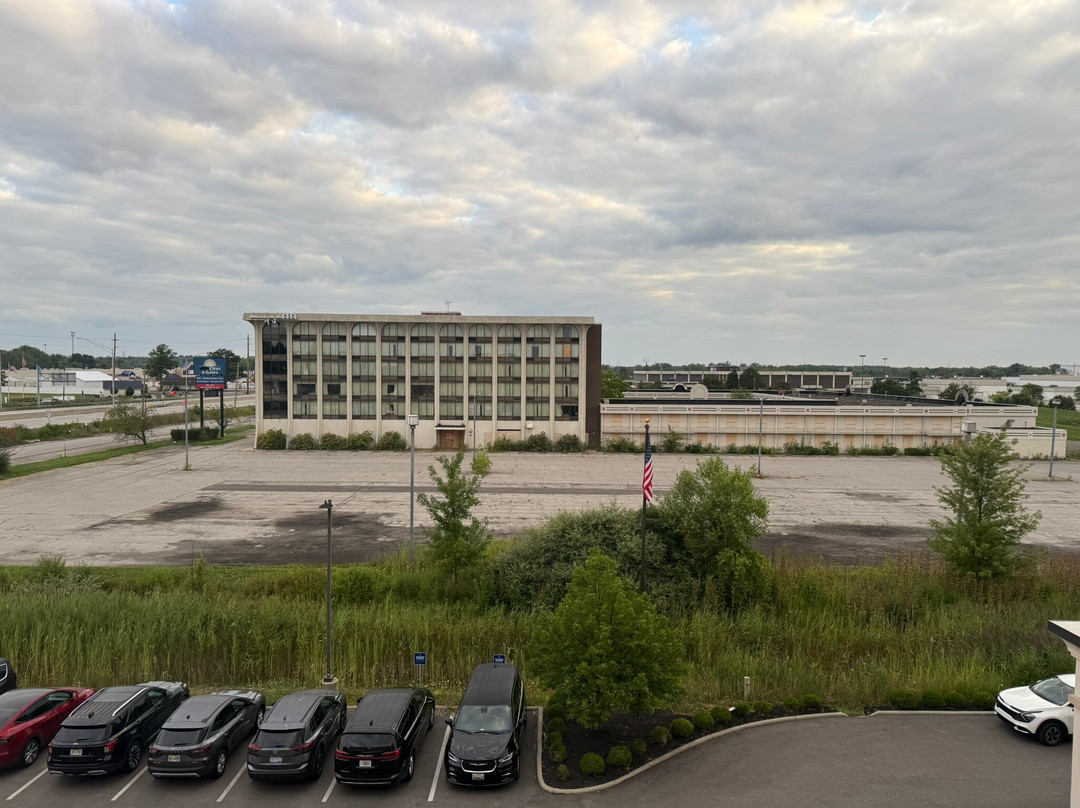 Hampton Inn & Suites Elyria主图