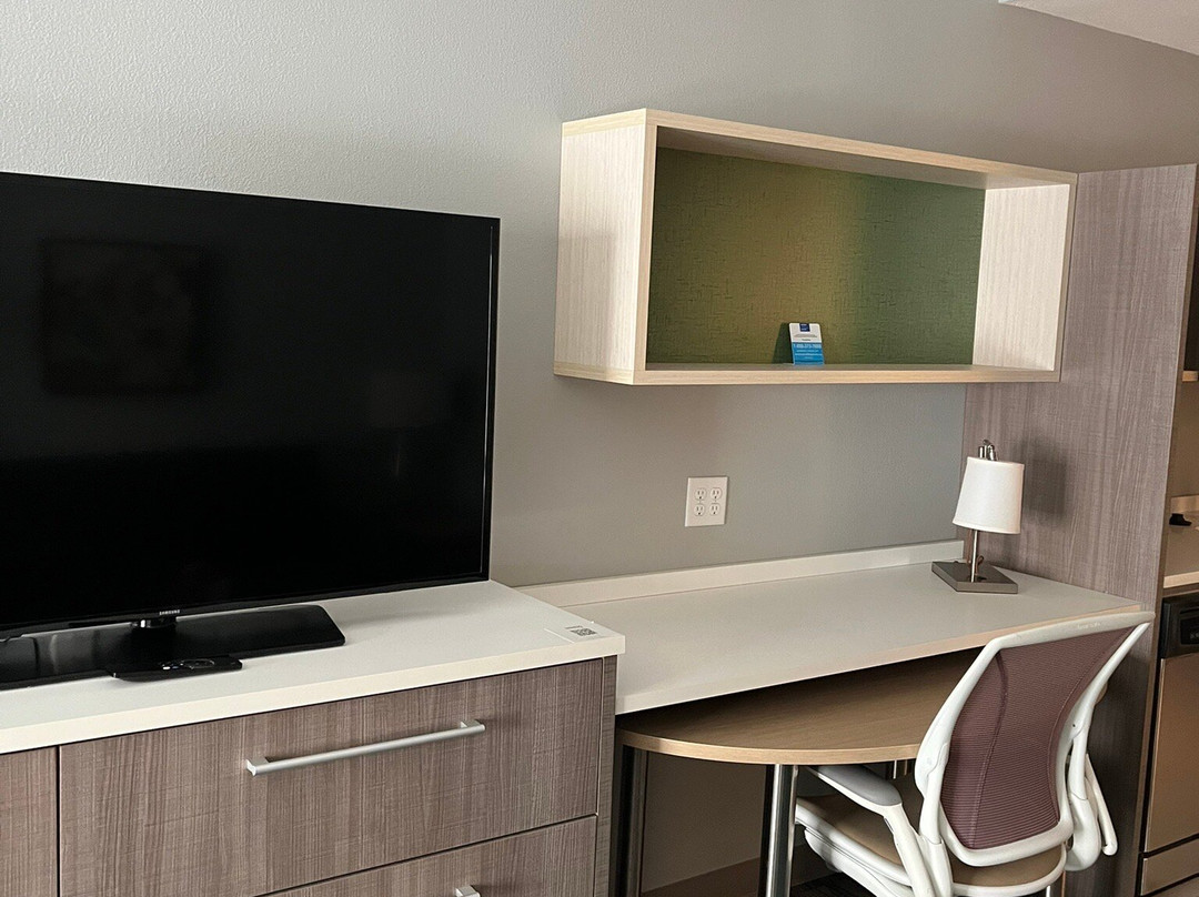 Home2 Suites By Hilton Queensbury Lake George主图