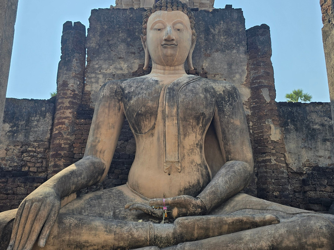 Wat Phra Si Rattana Mahathat-素攀武里必去景点