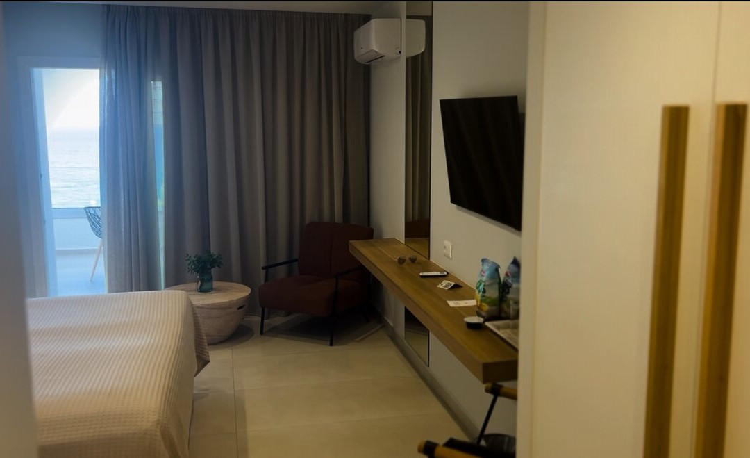 伊斯佐恩海湾酒店主图