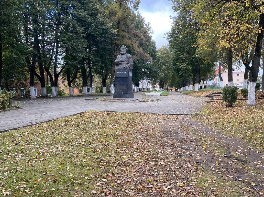Monument to Karl Marks-Vyazma必去景点