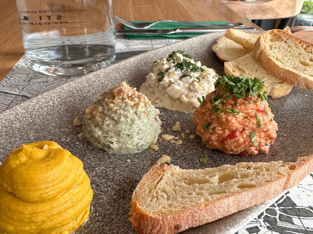 Hotel Cota1110主图