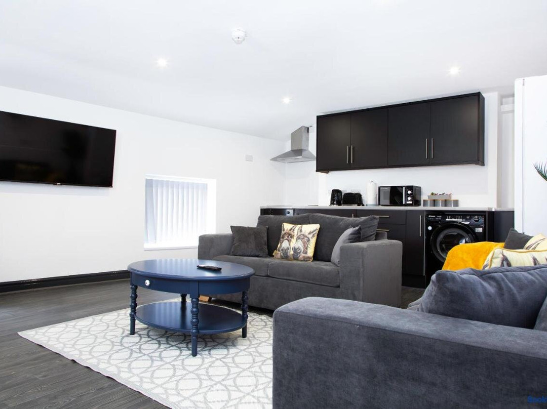Snuggle Cove Apartments- Walton Road
