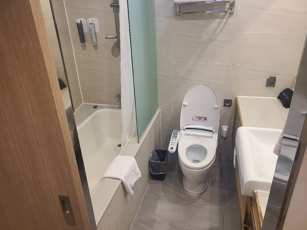 Hotel WhistleLark-官方