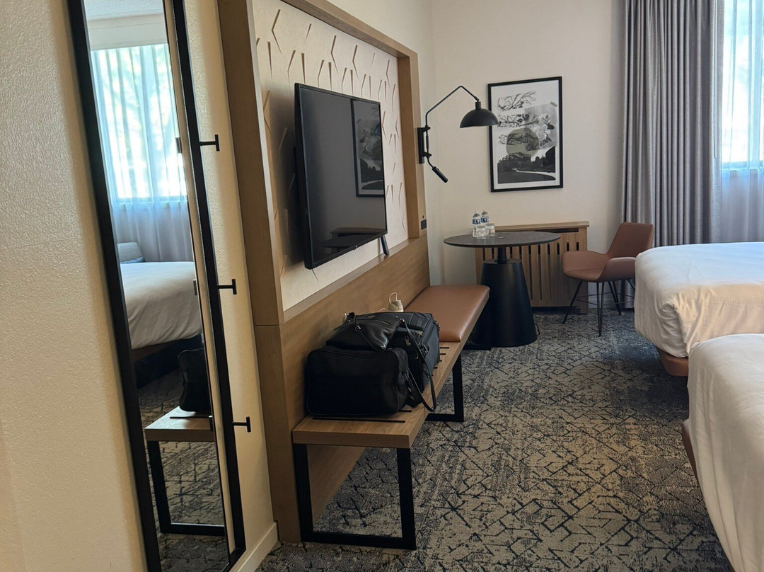 Sheraton Grand Rapids Airport Hotel主图