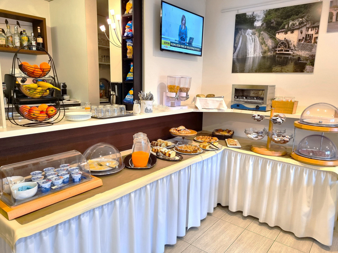 美扎鲁那酒店主图