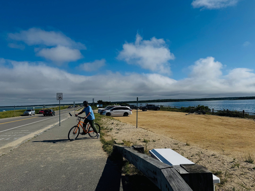 Oak Bluffs Town Beach-Oak Bluffs必去景点