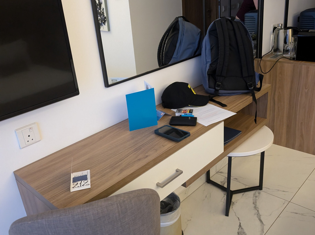 The Blue Ivy Hotel & Suites主图