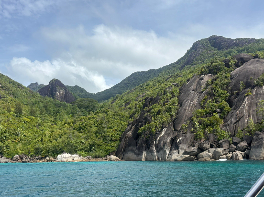 TAXI BOAT Happiness-博瓦隆必去景点