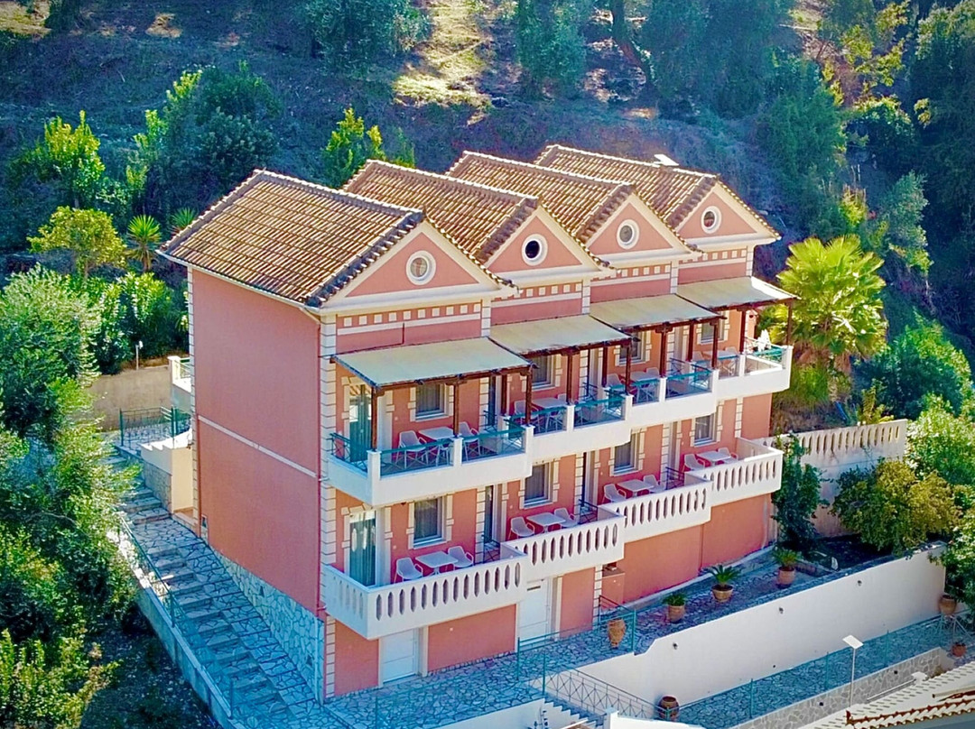 Orama Studios And Maisonettes