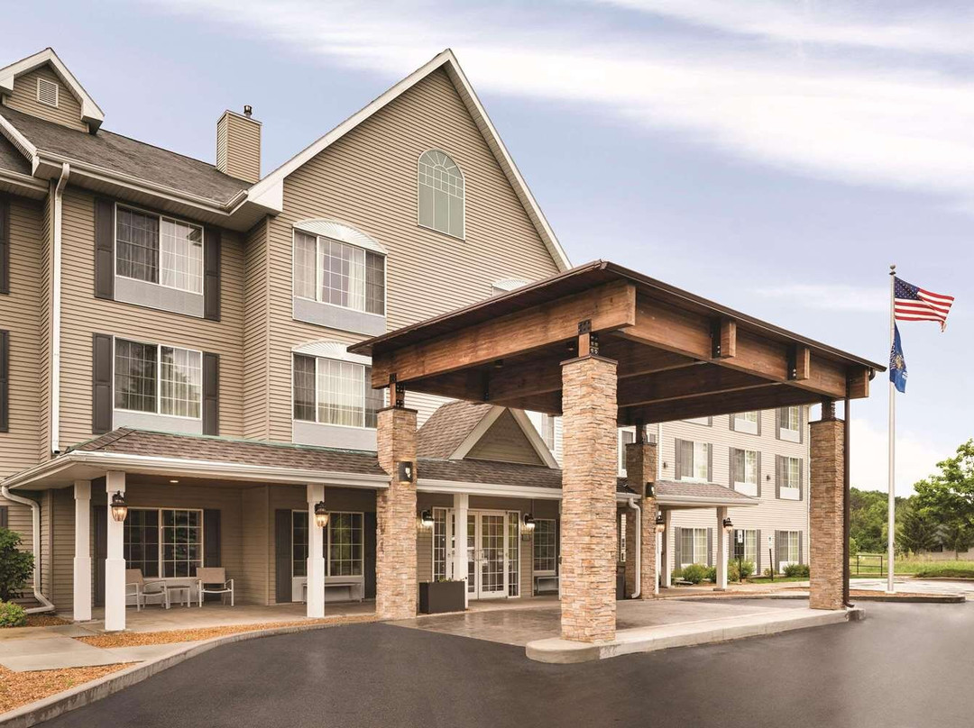 Allenton酒店住宿-Country Inn & Suites by Radisson, West Bend, WI