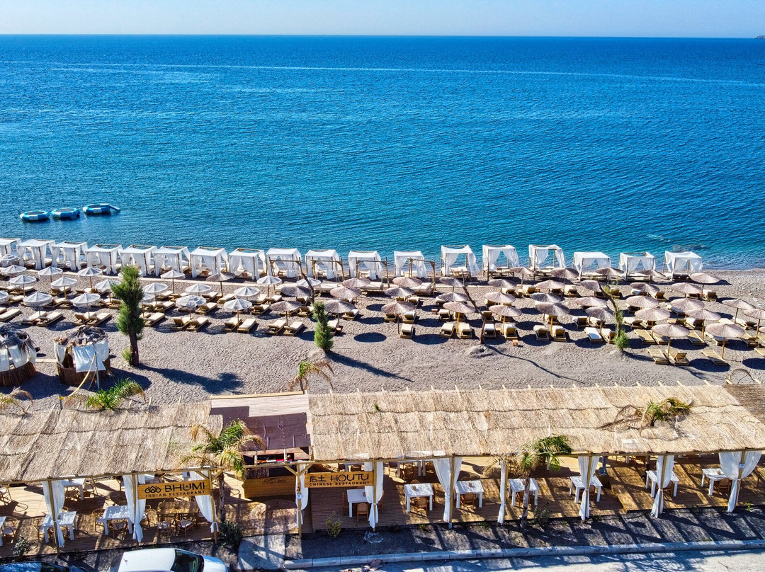 Alia Beachfront Suites And Spa