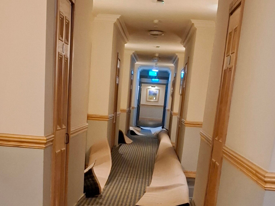 Ashdown Park Hotel主图