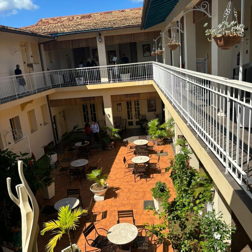 Hotel La Ronda主图