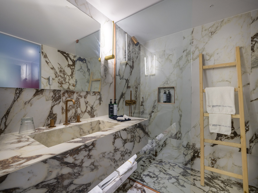 钻石豪华温泉养生酒店 - 仅限成人