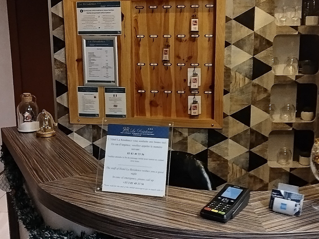 雷斯当斯酒店主图