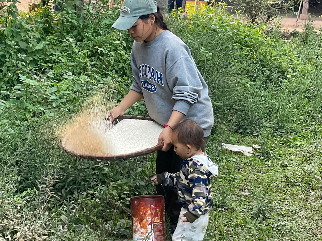 Discovering Laos-琅南塔必去景点