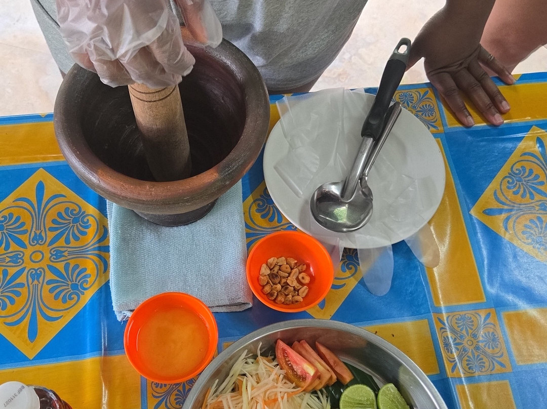The Lake Phuket Elephant Home-Thep Krasatti必去景点