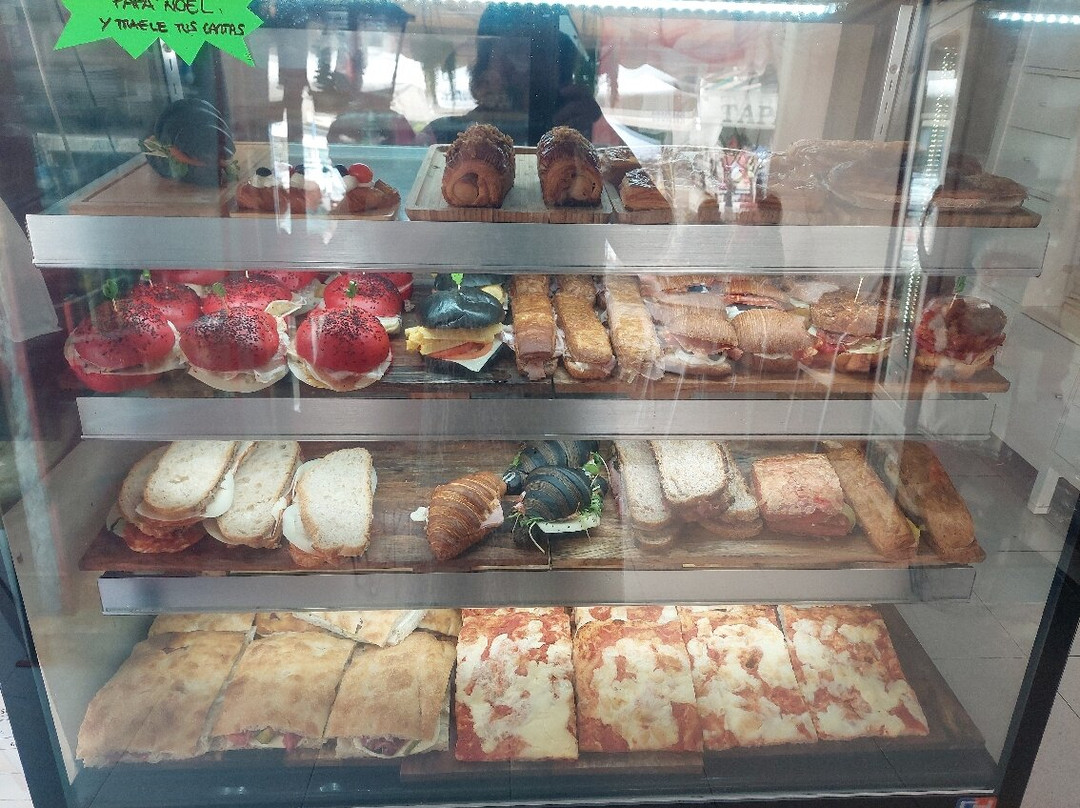 Hornolandia pasteleria & panaderia