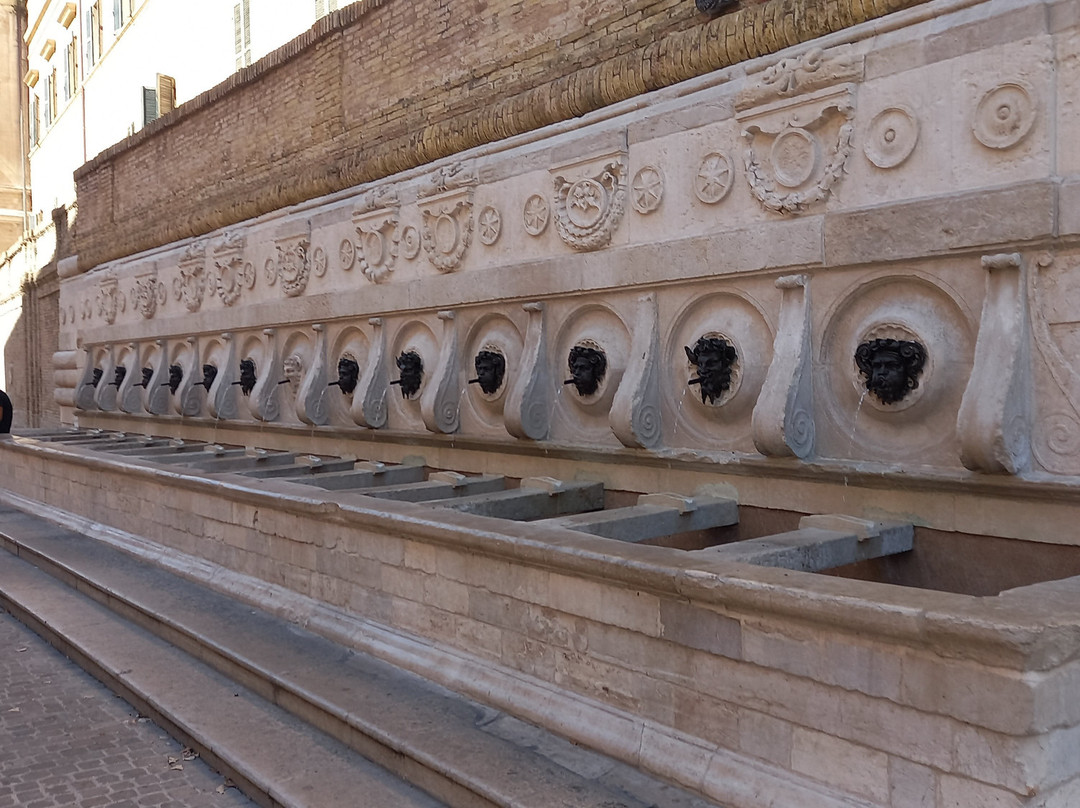 Fontana del Calamo-安科纳必去景点