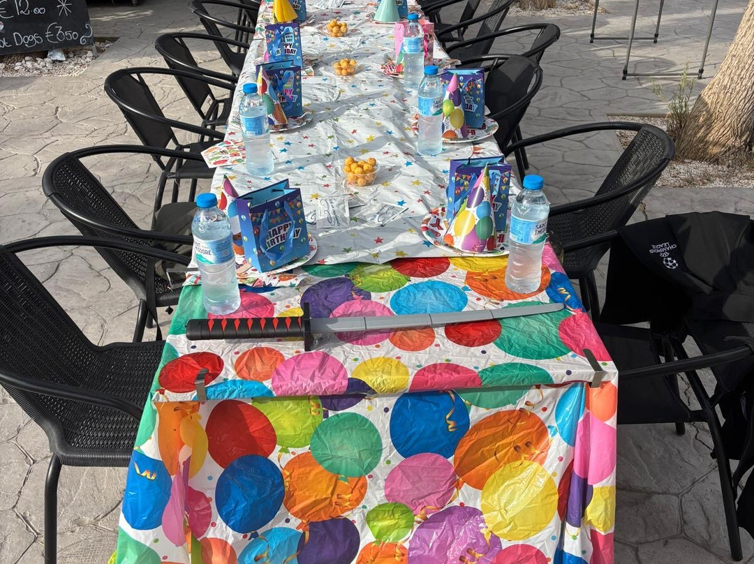 Putt Putt Mini Golf And Garden Bar-Oroklini必去景点