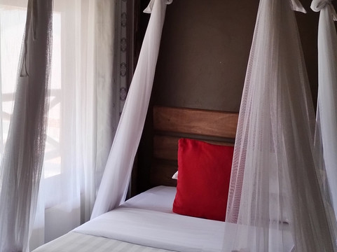 Vialey Kankou Tours-坎帕拉必去景点