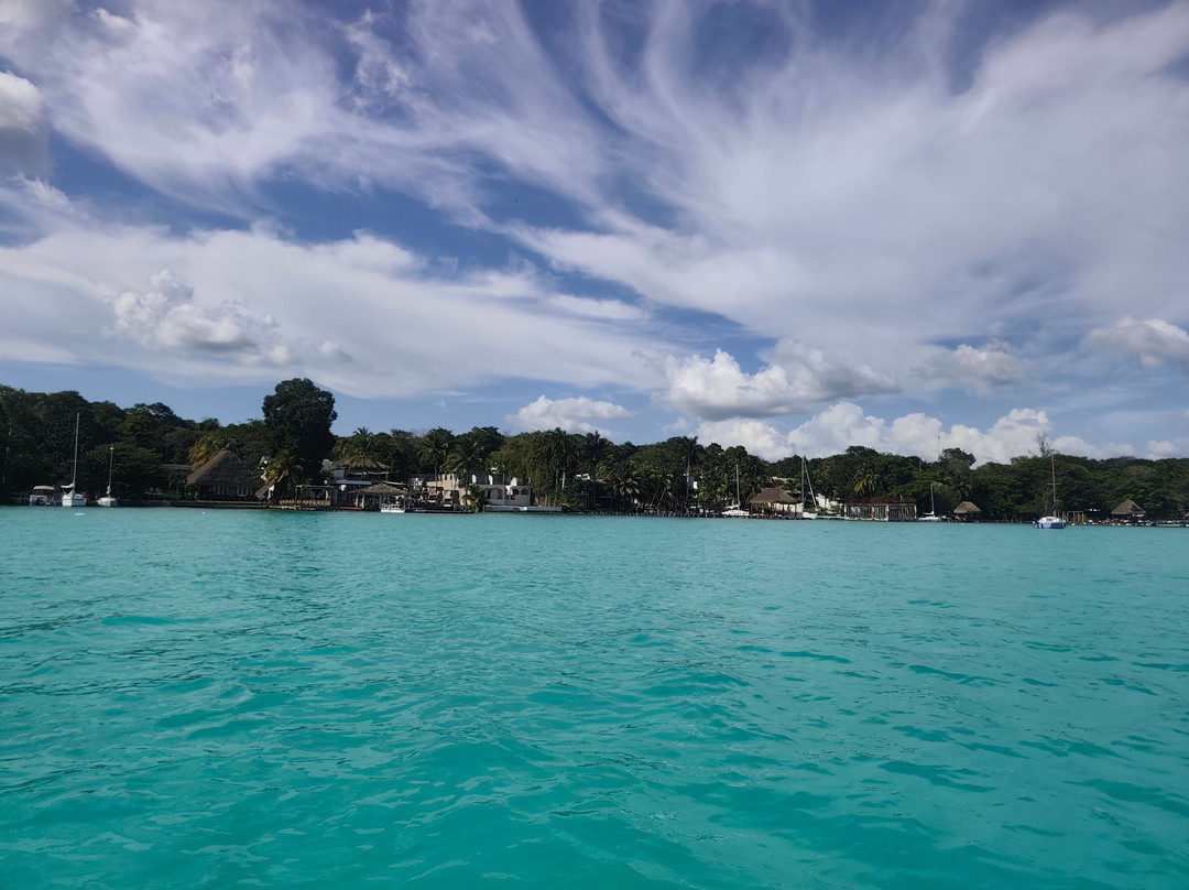 Veleando Ando Bacalar-Bacalar必去景点