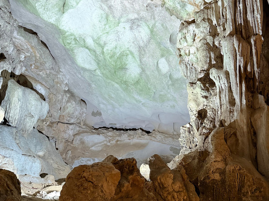 Bhaya Cruises-下龙湾必去景点