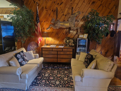 Greenbrier Inn主图