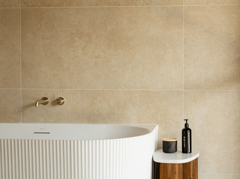 里斯比湾酒店主图