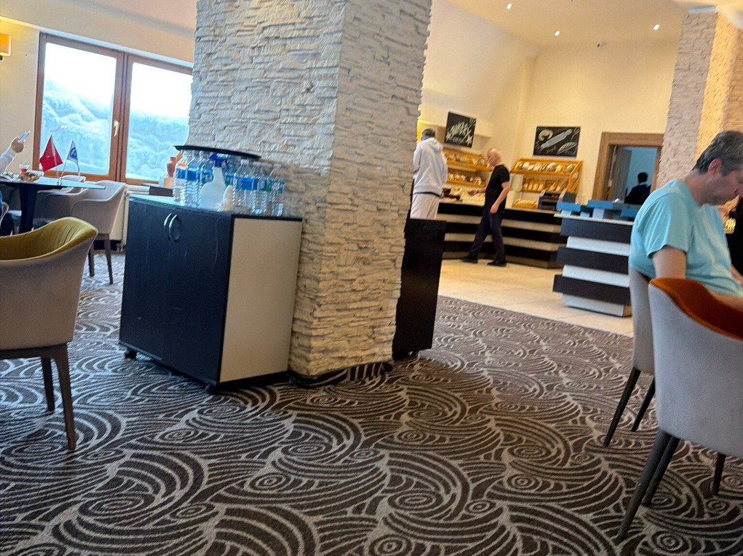 乌鲁达巴亚山酒店主图