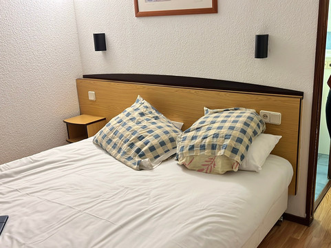 康铂古达餐厅酒店主图