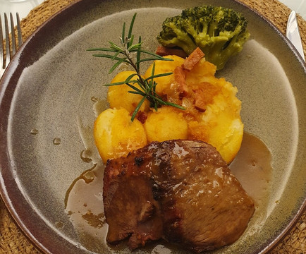 帕雷德斯公寓酒店主图