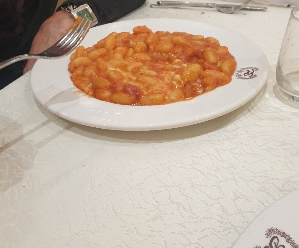 树林酒店及餐厅主图