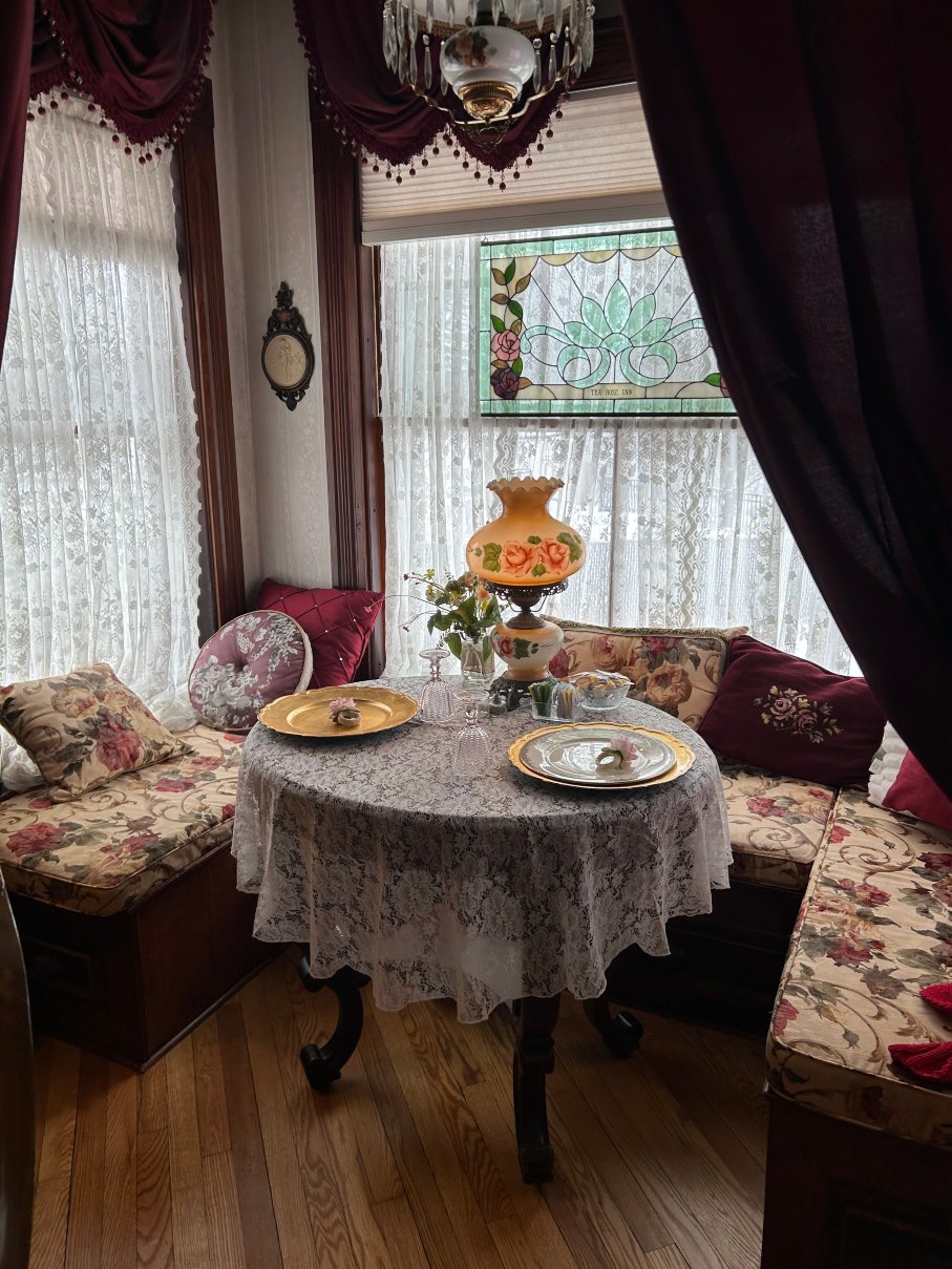 普利茅斯茶玫瑰旅馆-官方