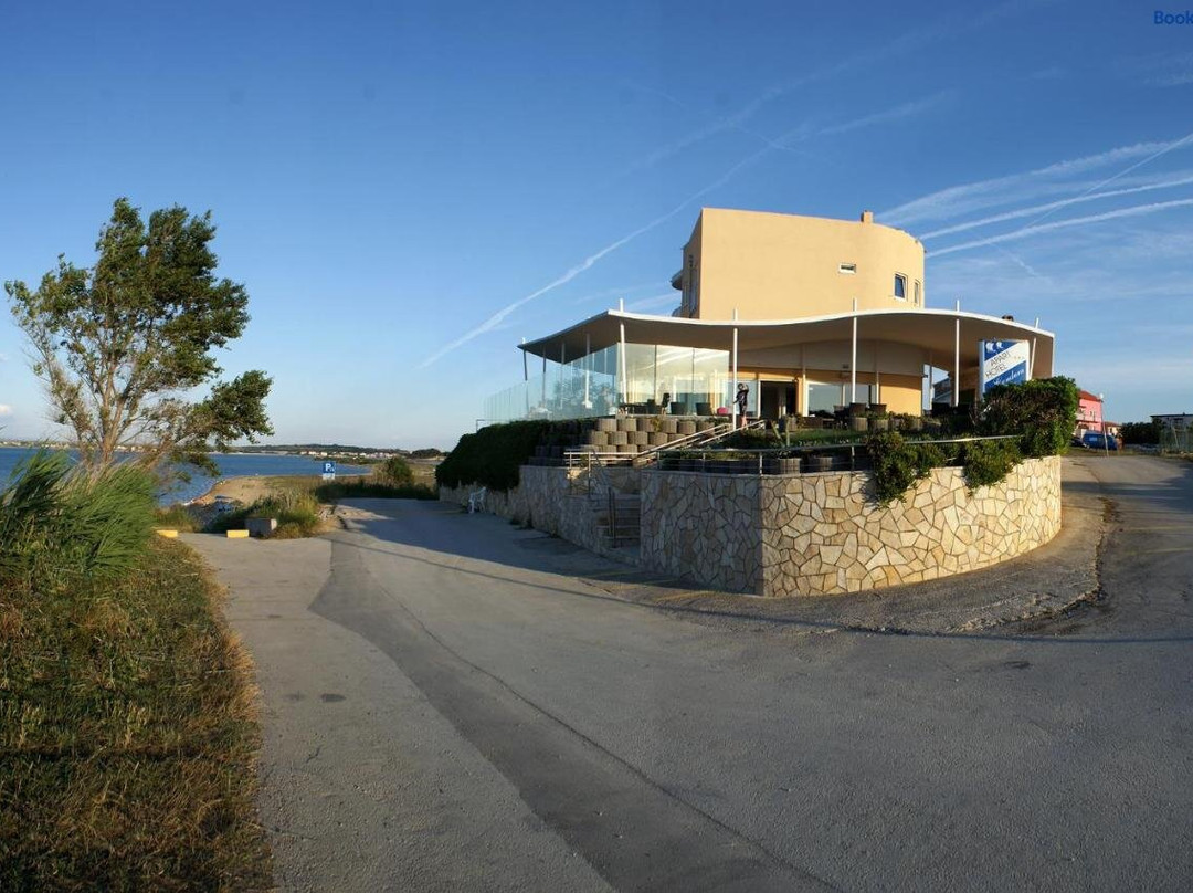 Apartments & Restaurant Condura Croatica