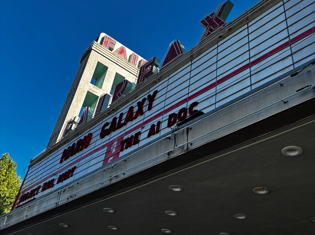 Cinema West Fairfax Theatre 6-Fairfax必去景点