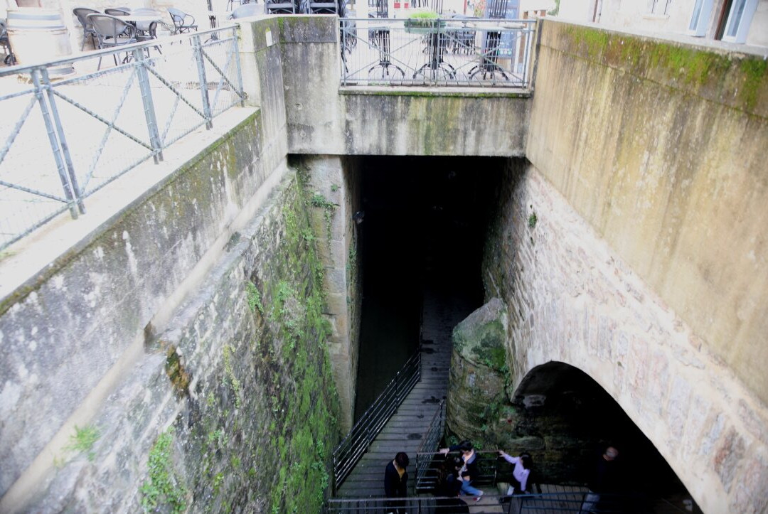 La Fontaine aux Lépreux-多勒必去景点
