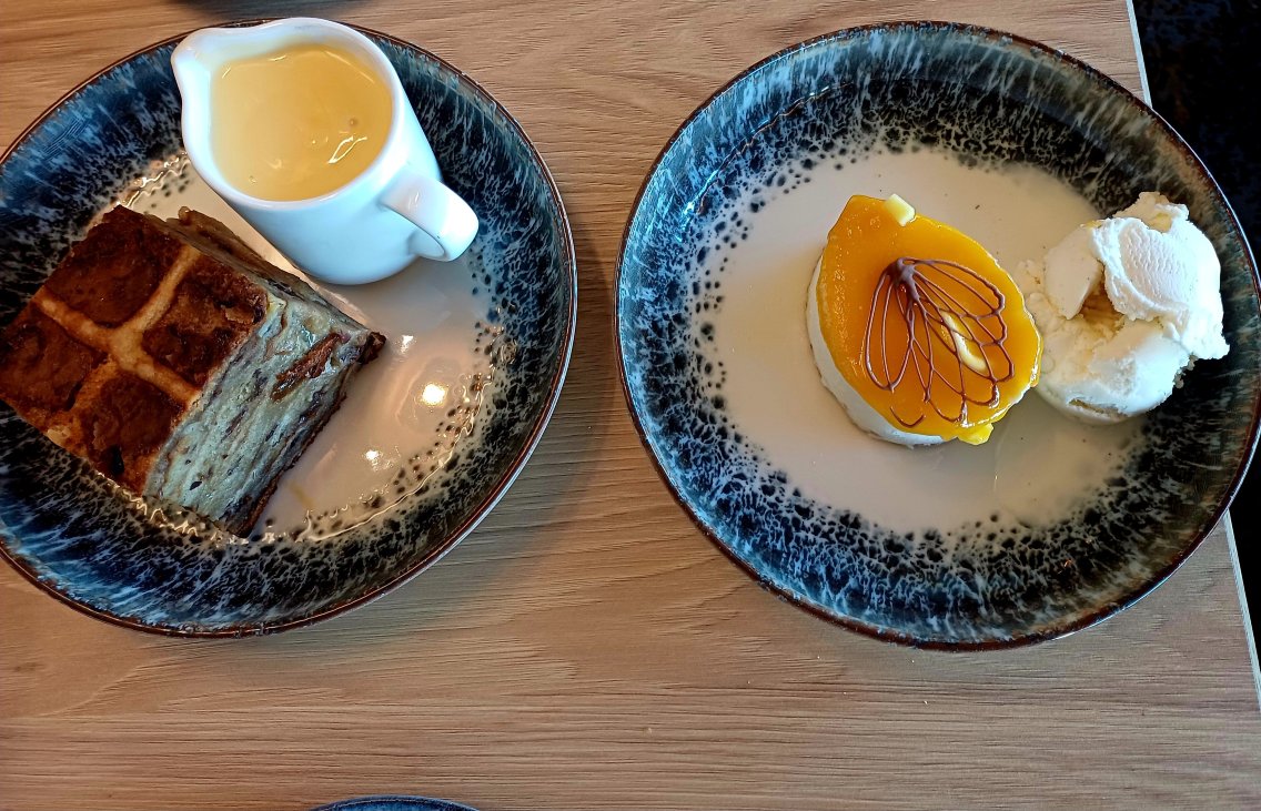 摩尔莉哈耶斯酒店-旅行者