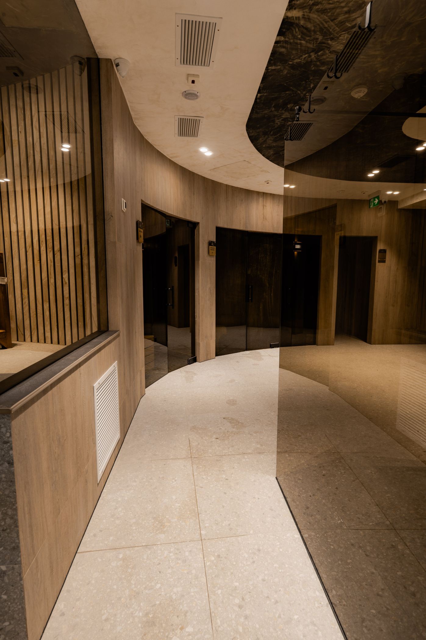 Hotel Roman Maramures - Ski & Spa Resort-泳池