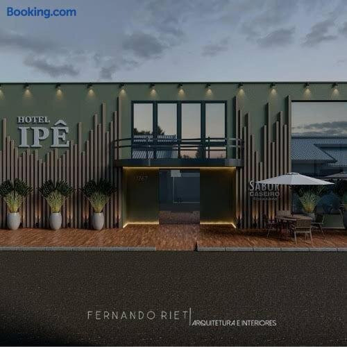 Hotel Ipe
