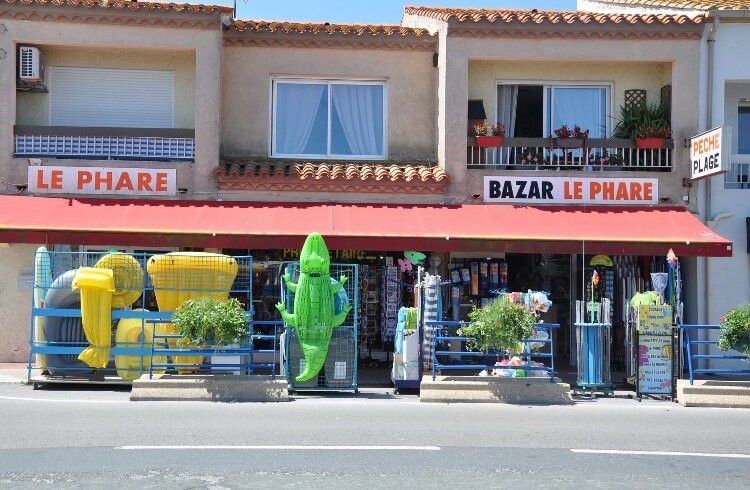 Bazar Le Phare-Port La Nouvelle必去景点